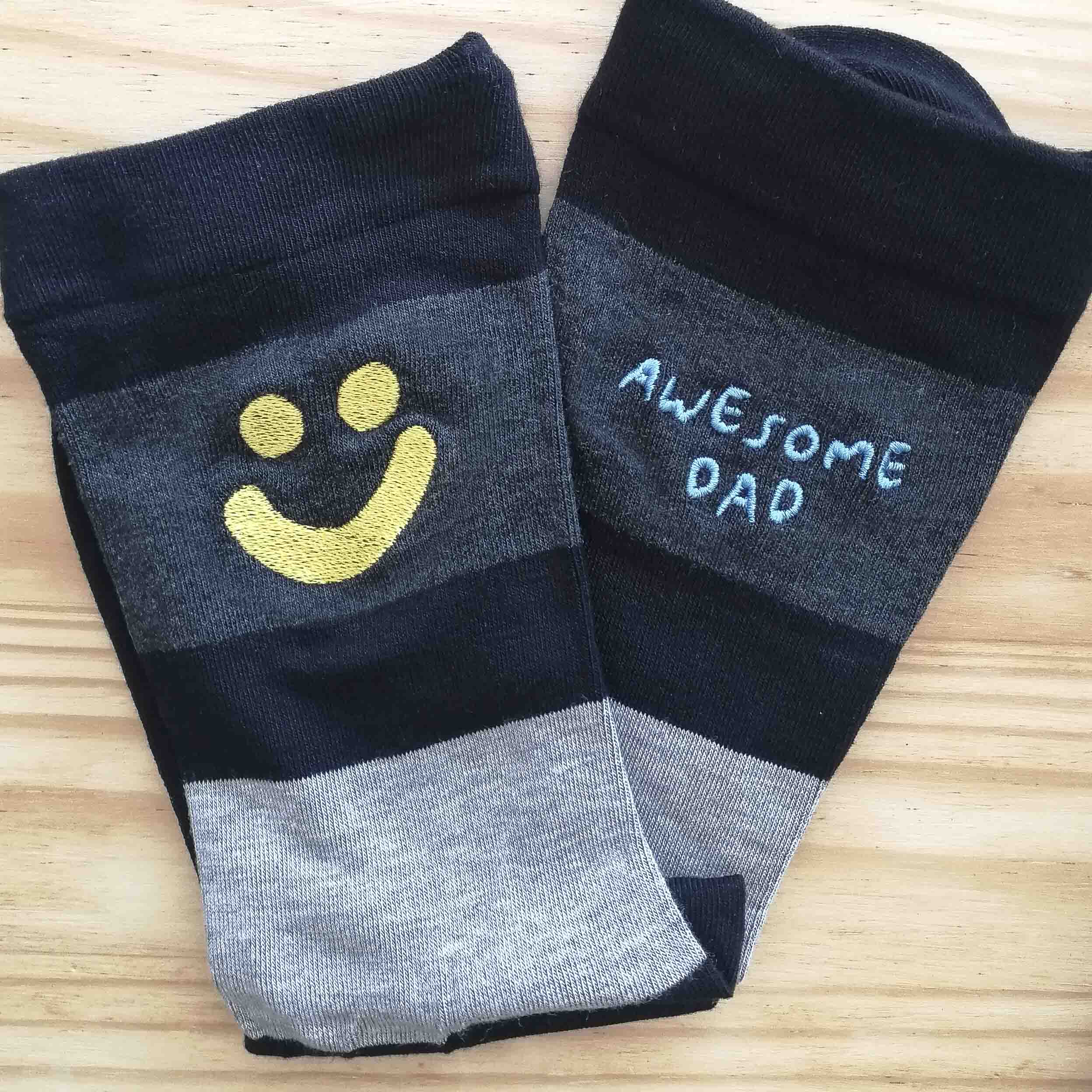 Awesome dad mixed grey stripe socks stephieann