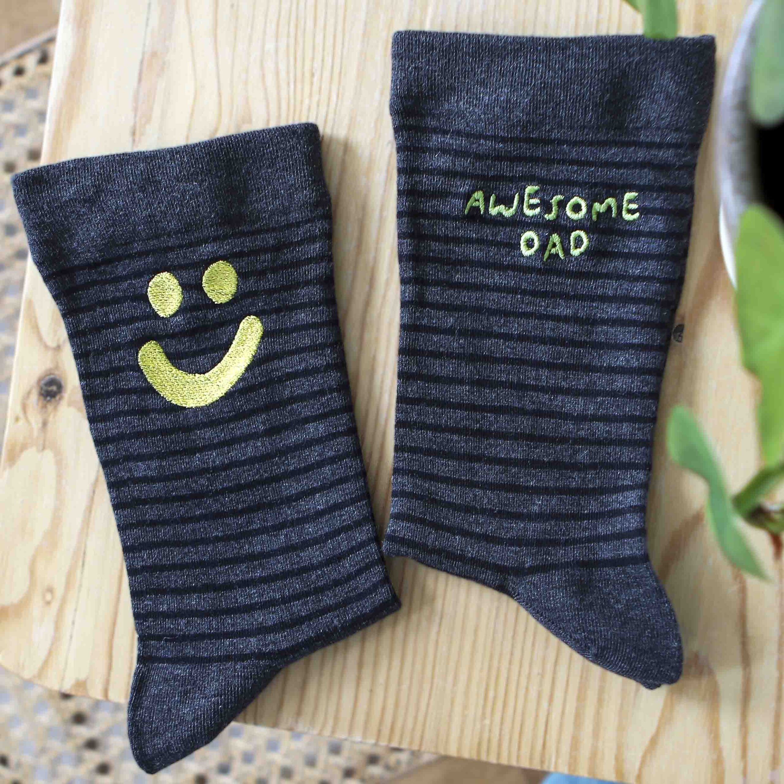 Awesome-Dad-scaled-1.jpg Awesome-Dad socks