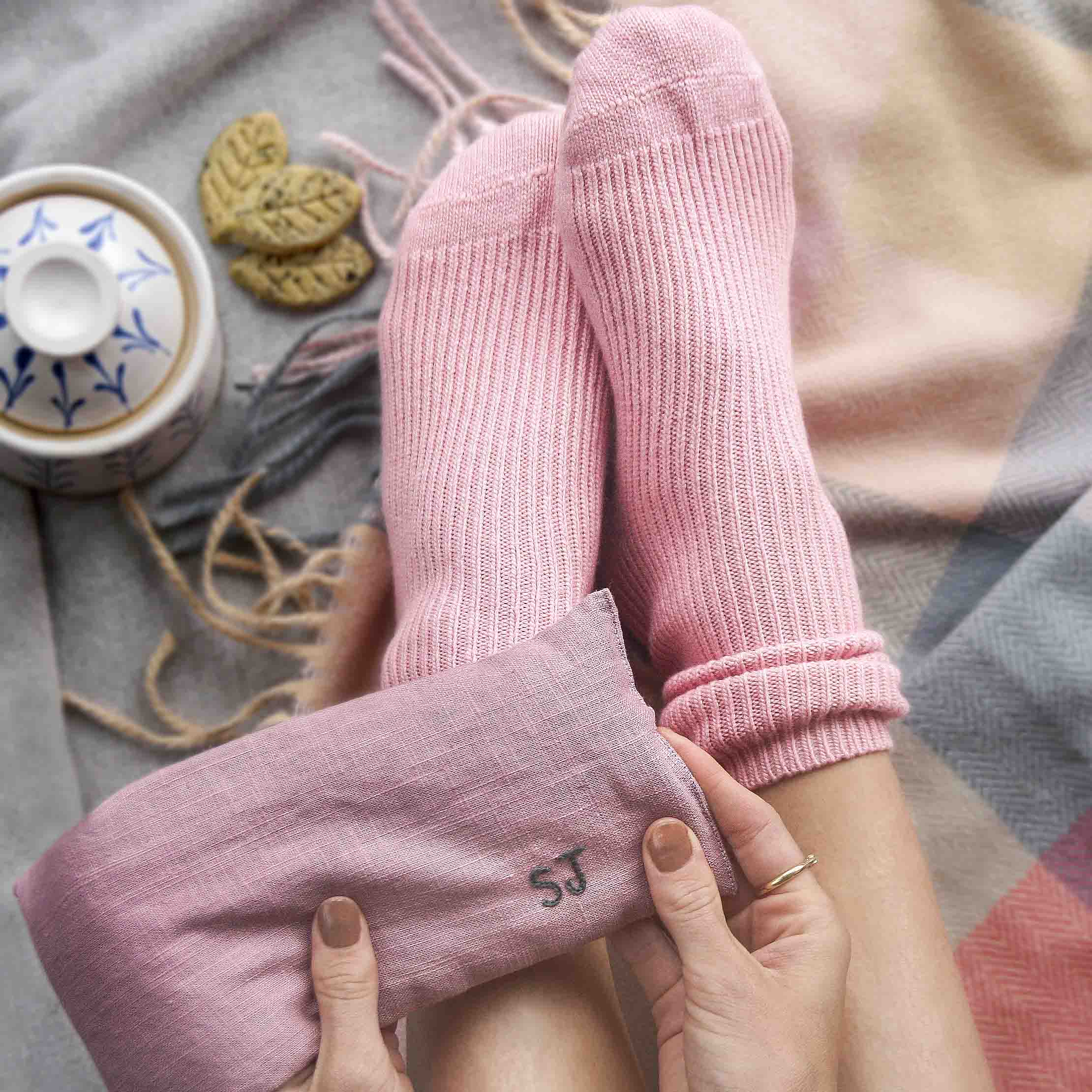 Pink-Cashmere-socks-Wheatbag-set-square.jpg