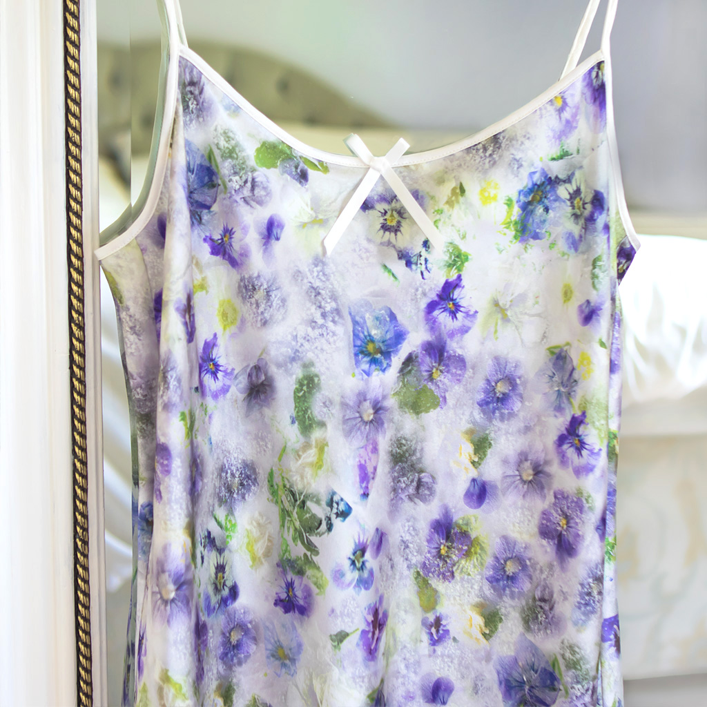 Viola-Slip-1.jpg