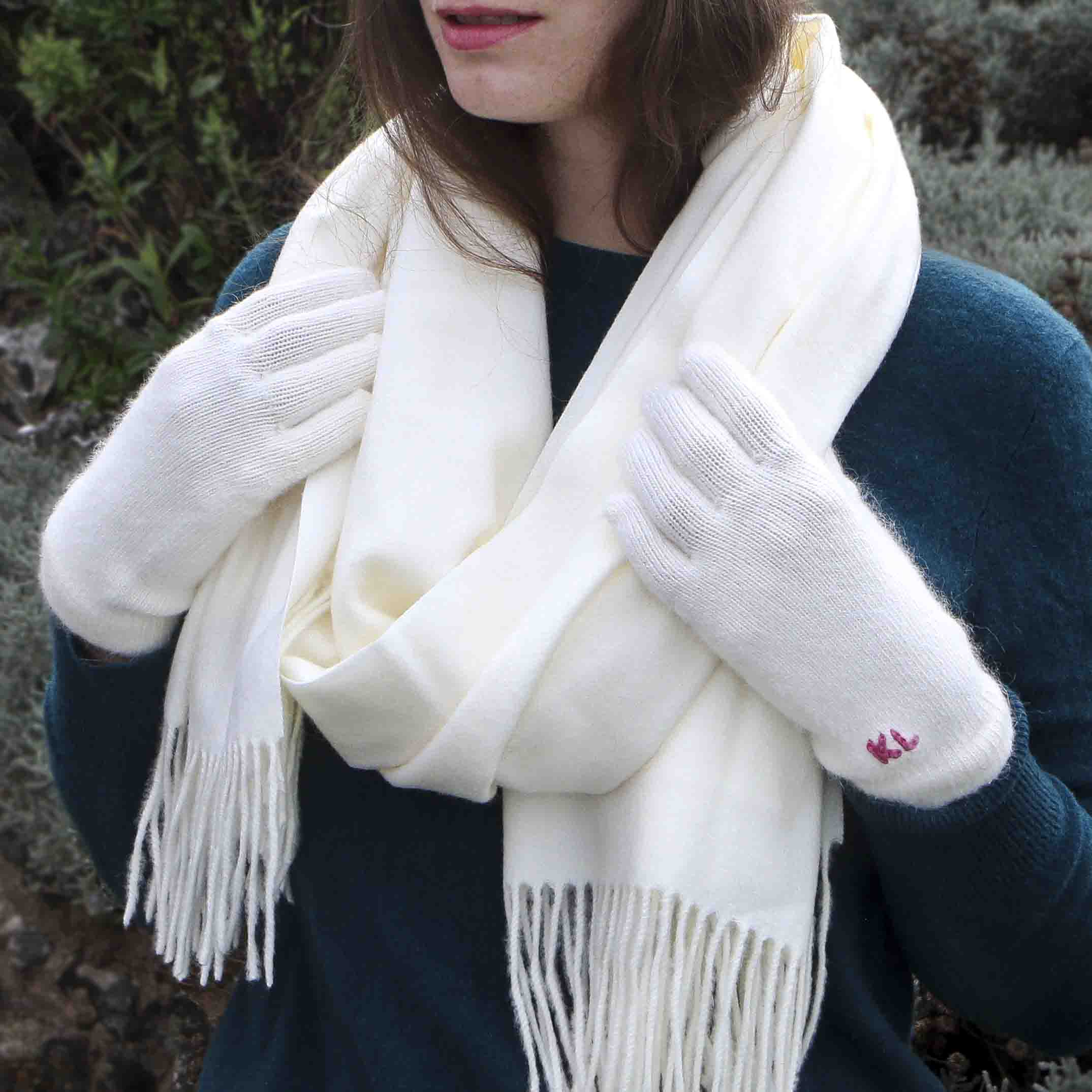 Personalised Cashmere Wool Gloves - Image 4