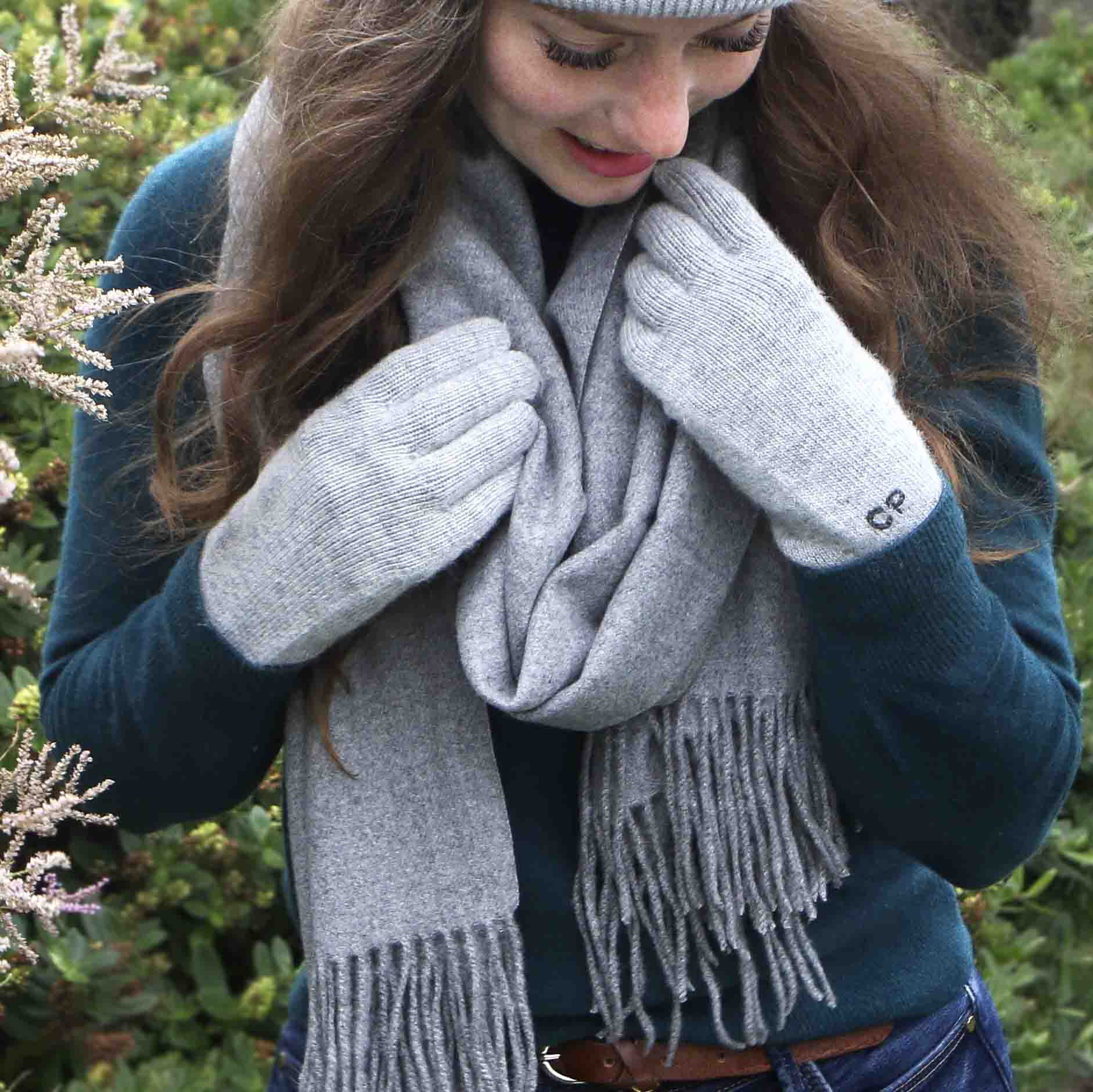 Personalised Cashmere Wool Gloves - Image 6